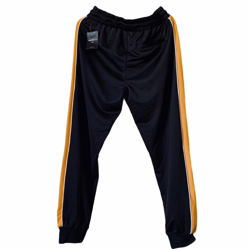 MEN JOGGERS SIZE M. NEW